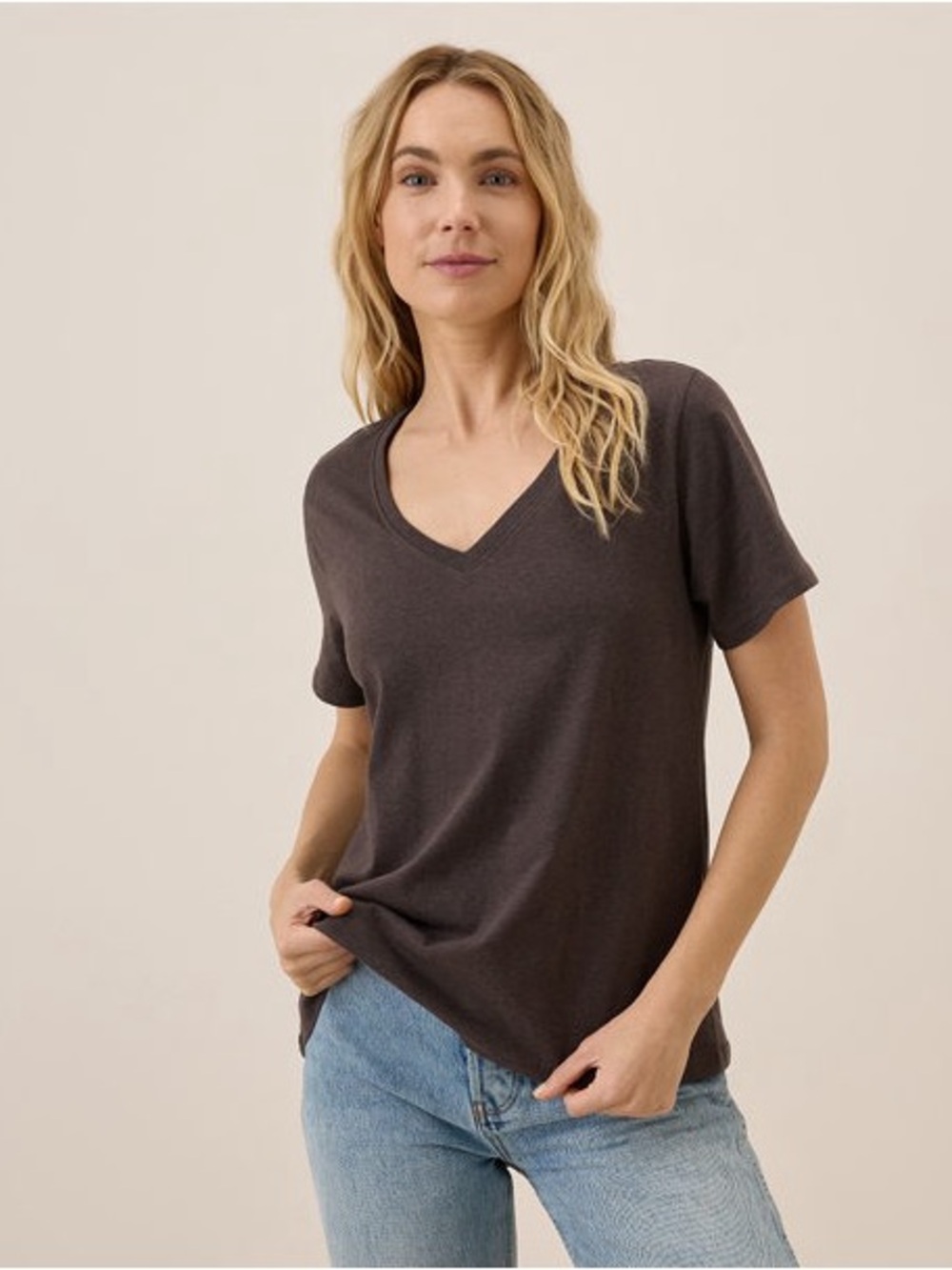 Pact Women’s V-Neck Short Sleeve Tee T Shirt Organic Cotton Size M Brown